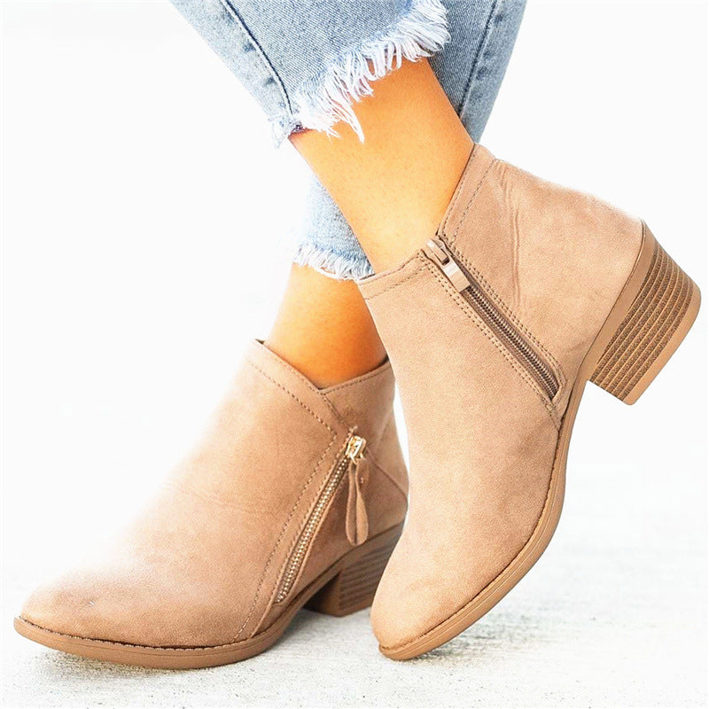 Ladies short boots